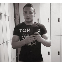 Elvijs123's Chat & Dating Profile