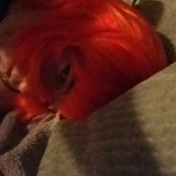 Lizzietslut's Chat & Dating Profile