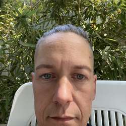 Michelle1984's Chat & Dating Profile