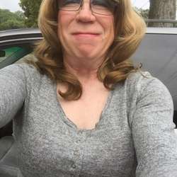 RachelDawn's Chat & Dating Profile