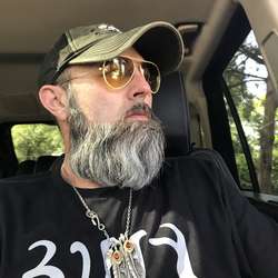 Treavorwilliams's Chat & Dating Profile